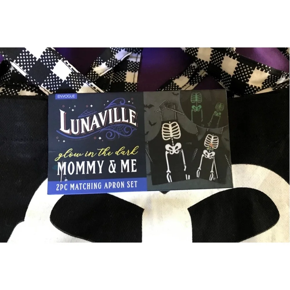 Lunaville Glow in the Dark Skeleton 2 pc (Mommy & Me) Matching Aprons - NEW